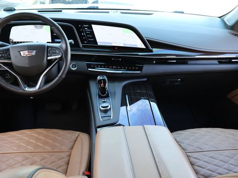 Used 2021 Cadillac Escalade Premium Luxury w/ Driver Assist Tech Package image 18