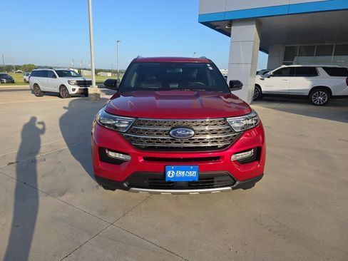Used 2022 Ford Explorer King Ranch w/ Technology Package AWD/4WD image 2