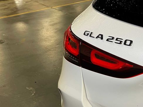 Used 2023 Mercedes-Benz GLA 250 4MATIC image 15