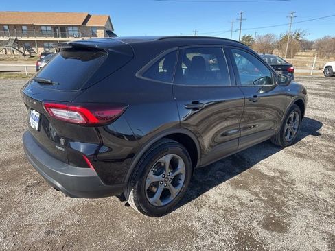 Used 2025 Ford Escape ST-Line image 6