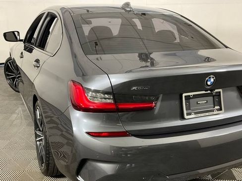Used 2021 BMW 330i xDrive Sedan w/ M Sport Package AWD/4WD image 30