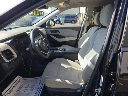 Used 2023 Nissan Rogue SV AWD/4WD image 9