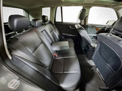 Used 2015 Mercedes-Benz GLK 350 4MATIC image 27