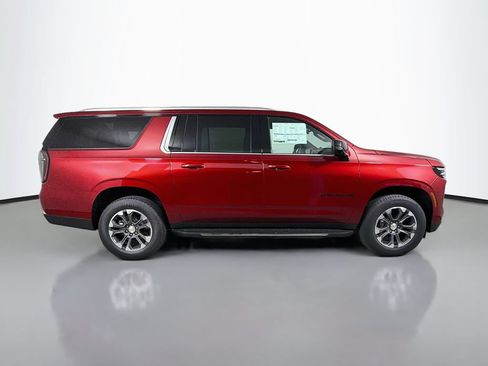 New 2026 Chevrolet Suburban LT w/ Comfort Package AWD/4WD image 4