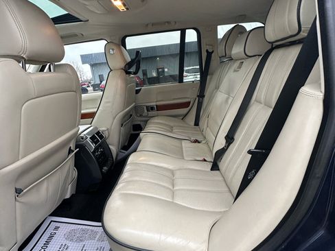 Used 2011 Land Rover Range Rover HSE LUX image 42