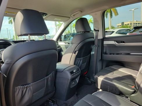 Used 2025 Hyundai Palisade SEL FWD image 15