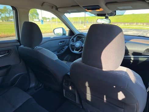 Used 2021 Nissan Rogue SV AWD/4WD image 34