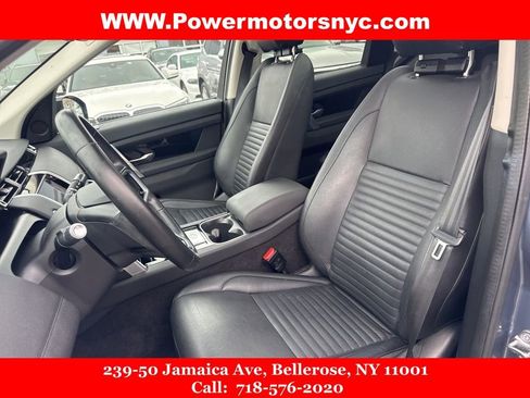 Used 2022 Land Rover Discovery Sport S image 32