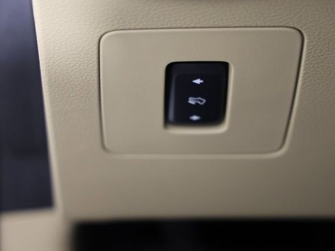 Used 2017 Ford F150 Lariat w/ Equipment Group 502A Luxury image 23