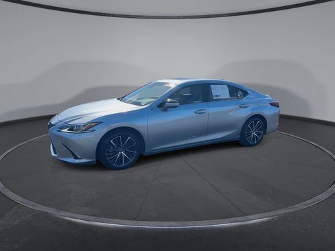 Used 2025 Lexus ES 350 w/ Premium Package image 5