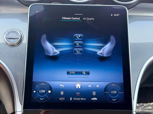 Used 2025 Mercedes-Benz CLE 300 4MATIC Cabriolet image 35