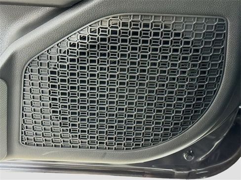 Used 2025 Toyota Tacoma TRD Sport image 14