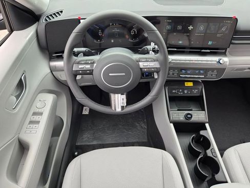New 2026 Hyundai Kona SEL Premium image 8