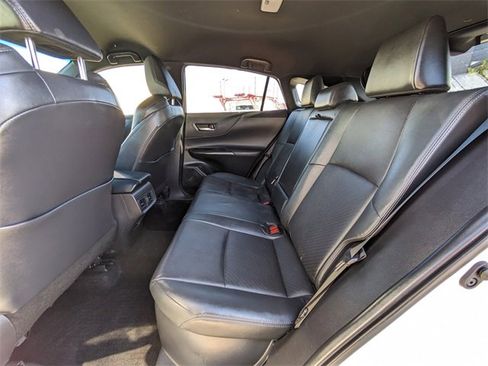 Used 2021 Toyota Venza Limited image 15