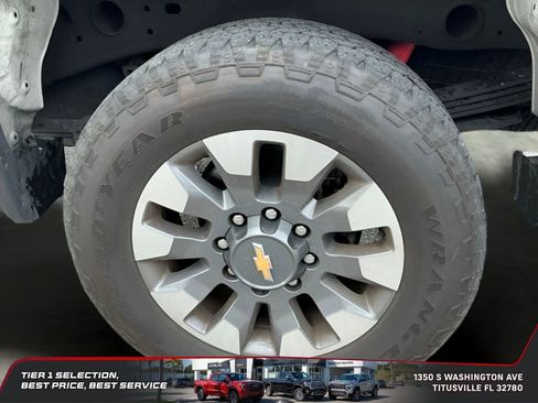 Used 2024 Chevrolet Silverado 2500 Custom w/ Custom Value Package AWD/4WD image 24