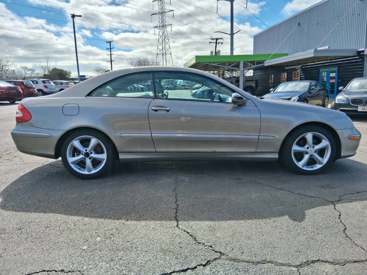 Used 2004 Mercedes-Benz CLK 320 Coupe image 4