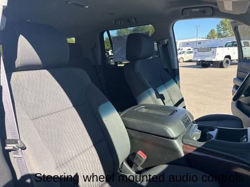 Used 2017 GMC Yukon SLE image 26