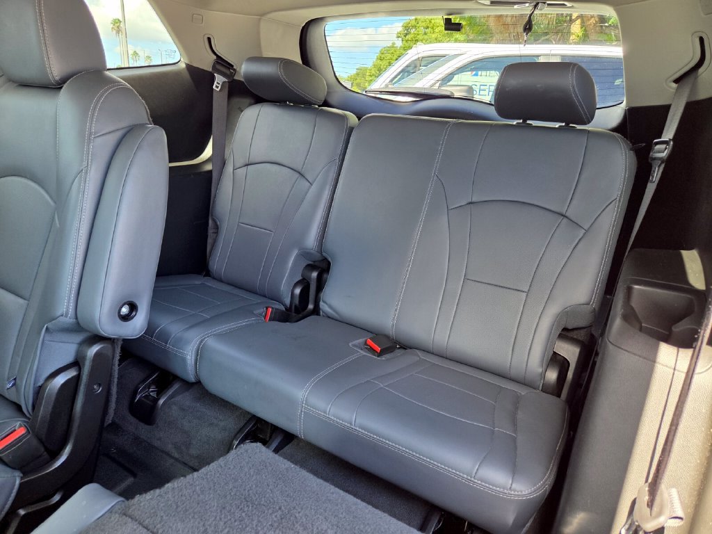 Used 2019 Buick Enclave Essence FWD image 14
