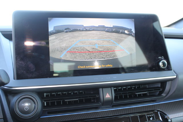 Used 2024 Toyota Prius XLE FWD image 28