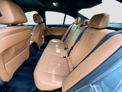 Certified 2023 BMW 540i w/ Convenience Package RWD image 23