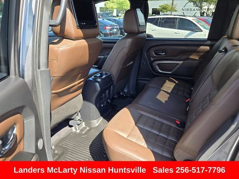 Used 2023 Nissan Titan Platinum Reserve w/ Moonroof Package AWD/4WD image 14