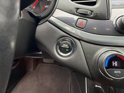 Used 2019 Chevrolet Impala LT image 17