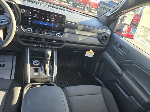 Used 2026 Chevrolet Colorado Trail Boss image 25