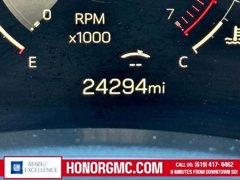 Used 2025 GMC Terrain Elevation image 32