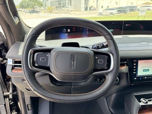 New 2026 Lincoln Navigator Black Label AWD/4WD image 29
