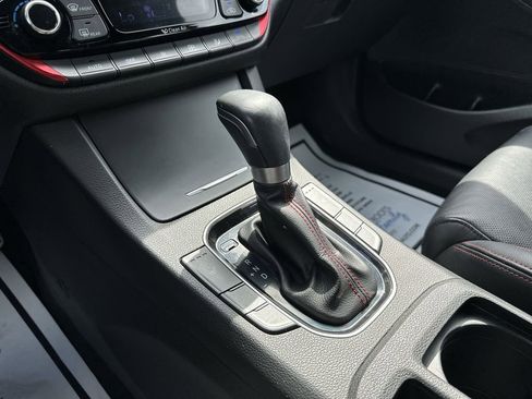 Used 2018 Hyundai Elantra GT Sport FWD image 19