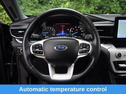 Used 2023 Ford Explorer XLT w/ Equipment Group 202A AWD/4WD image 4
