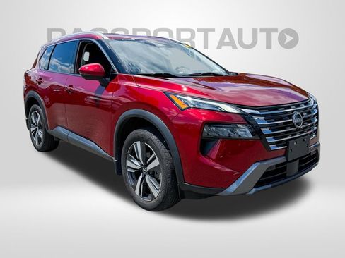 Certified 2024 Nissan Rogue SL FWD image 2