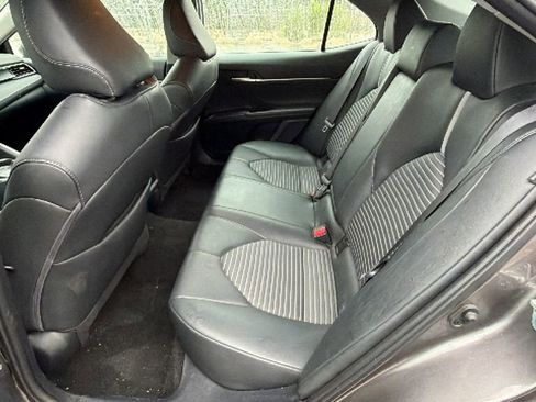 Used 2023 Toyota Camry SE image 34