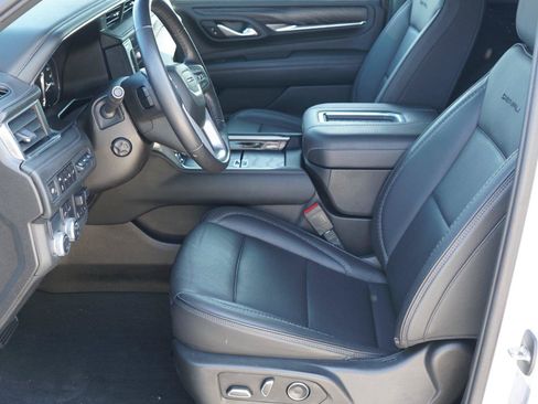 Used 2021 GMC Yukon Denali w/ Denali Ultimate Package RWD image 10