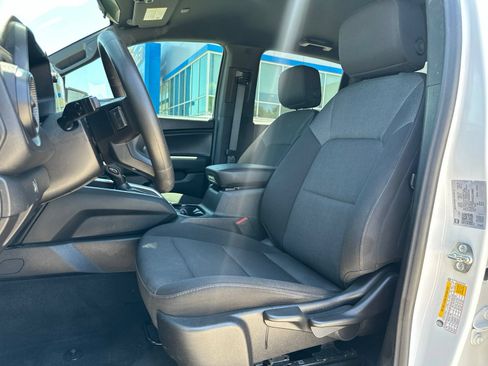 Certified 2025 Chevrolet Colorado Trail Boss AWD/4WD image 9