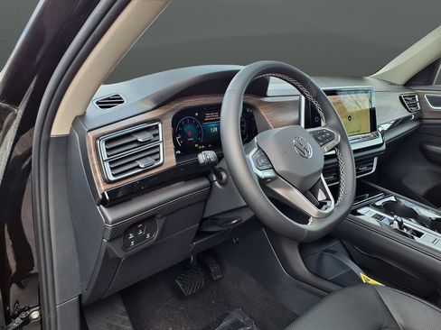 New 2026 Volkswagen Atlas SEL image 12