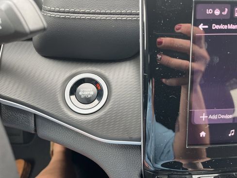 New 2025 Jeep Grand Cherokee L Altitude image 61