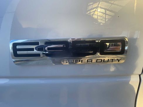 Used 2023 Ford E-350 and Econoline 350 Super Duty w/ Power Windows & Locks Group image 26