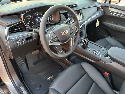 New 2026 Cadillac XT5 Luxury w/ LPO, Floor Liner Package image 18