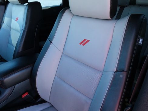 Used 2024 Dodge Durango GT image 23