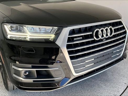 Used 2017 Audi Q7 3.0T Prestige w/ Prestige Package image 35