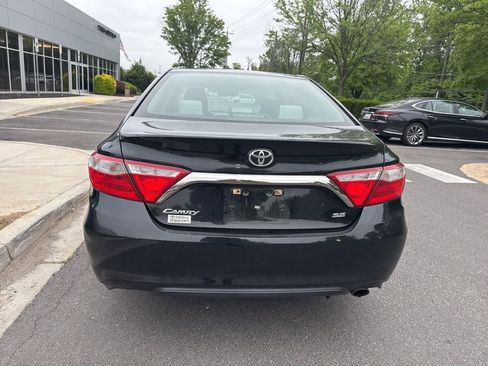Used 2016 Toyota Camry SE FWD image 6