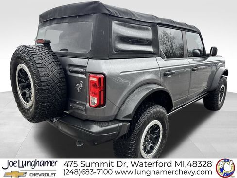 Used 2021 Ford Bronco Black Diamond w/ Sasquatch Package image 3