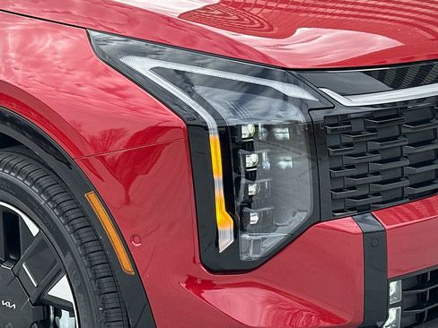 New 2026 Kia Sportage SX AWD/4WD image 11