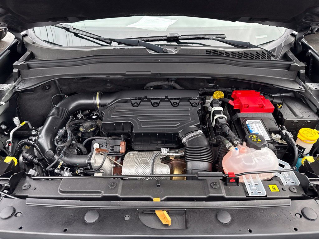 Certified 2023 Jeep Renegade Latitude AWD/4WD image 29