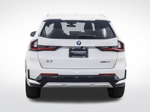 New 2026 BMW X1 xDrive28i w/ Technology Package AWD/4WD image 4