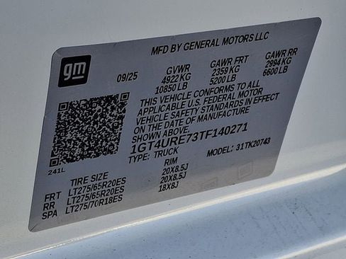 New 2026 GMC Sierra 2500 Denali w/ Denali Reserve Package image 17