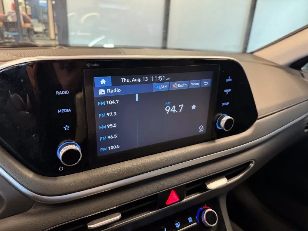 Used 2020 Hyundai Sonata SE FWD image 13