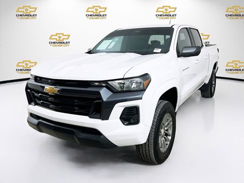 Used 2023 Chevrolet Colorado LT w/ LT Convenience Package II image 3