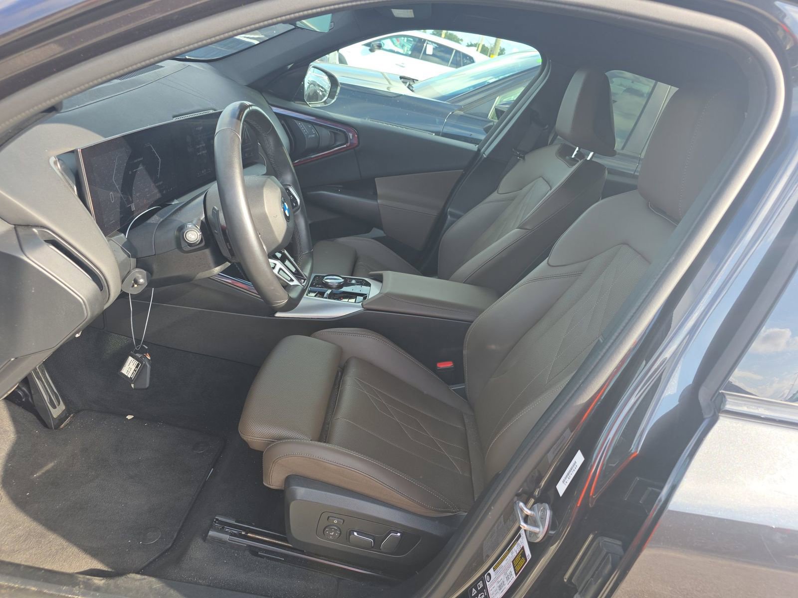 Used 2025 BMW X3 xDrive30i AWD/4WD image 5